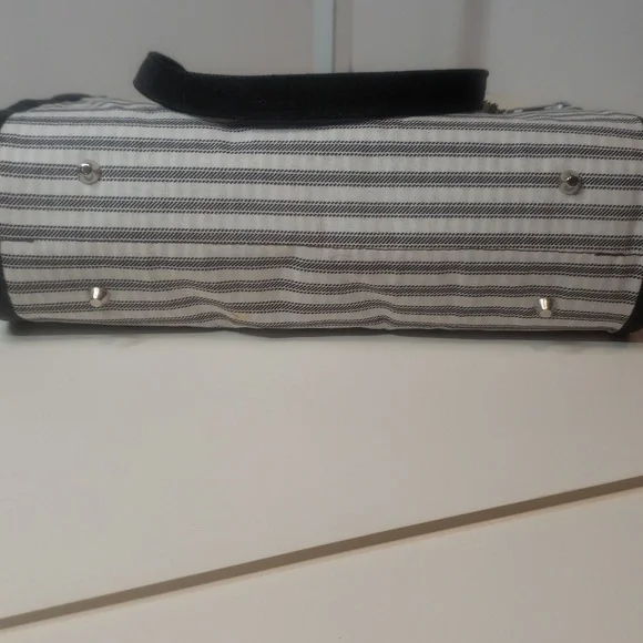 Handmade Mini Handbag - Picture 8 of 9